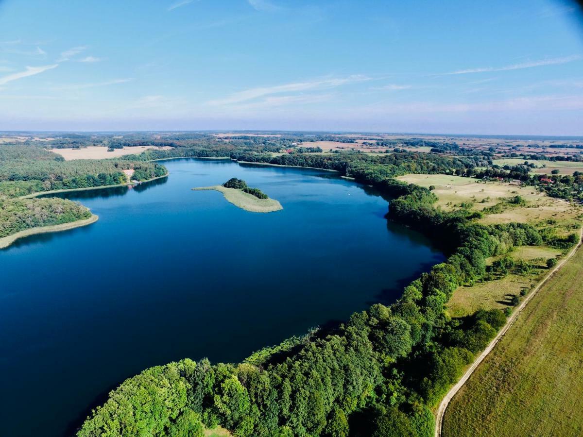 Landhaus Schoenhof Feldberger Seenlandschaft Extérieur photo